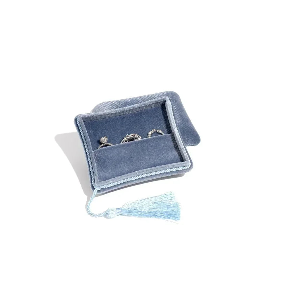 High-Quality Velvet Tassel Jewelry Box – Portable Soft Storage Case for Multifunctional Jewelry & Accessories