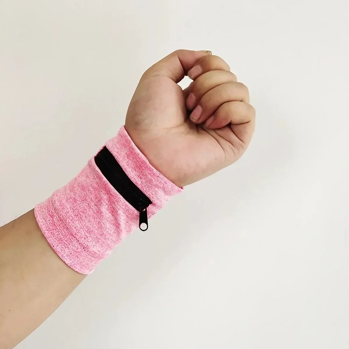 Lightweight Zipper Wrist Pouch - Secure Travel & Workout Storage Bag for Phone, Cash, Cards and Keys