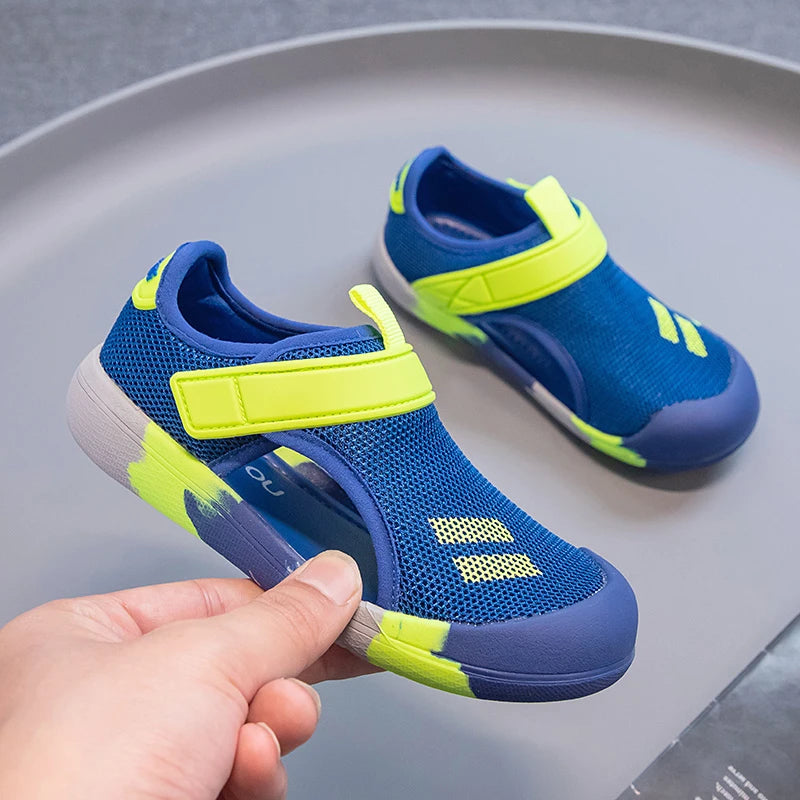 Kids’ Breathable Sport Sandals – Lightweight Summer Beach Shoes, Closed-Toe Casual Sandals for Boys & Girls
