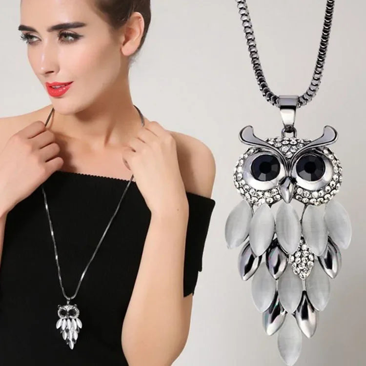 Opal Tulip Long Sweater Necklace – Elegant Floral Pendant Chain for Women Autumn Winter Fashion Accessories