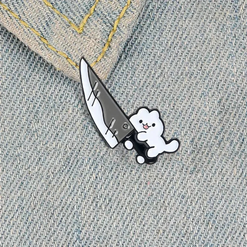 Cartoon Cat with Knife Enamel Pin – Funny Black Kitty Brooch Lapel Badge for Jacket Bag Jewelry Gift
