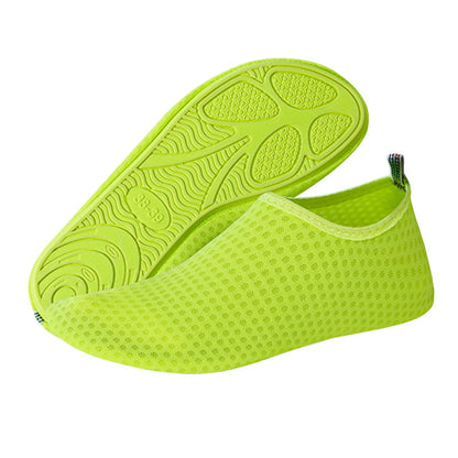 Quick-Dry Water Shoes with Rubber Sole – Non Slip Mesh Diving Socks for Beach, Swimming & Surfing – Unisex & Kids