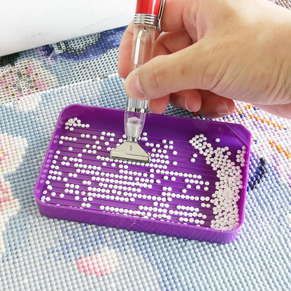 3 in 1 Diamond Painting Tray Mat Kit – Large Capacity Drill Plate, Painting Pen, Nail Art and Beading Plates, Cross Stitch