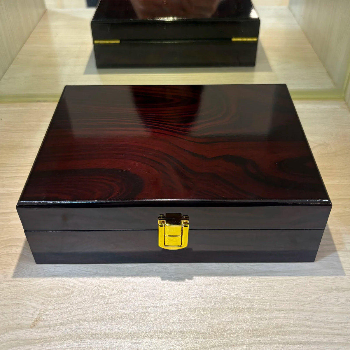 Premium Glossy Wooden Storage Box - Lockable Multifunctional Organizer for Belts, Jewelry & Accessories