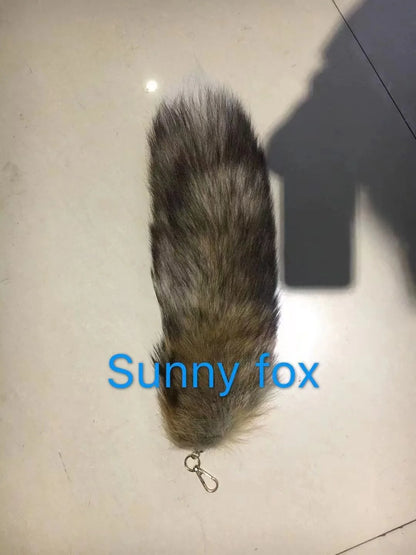 Real Fox Fur Tail Keychain – Large Natural Fur Pendant for Cosplay, Bags, Cars, and Women