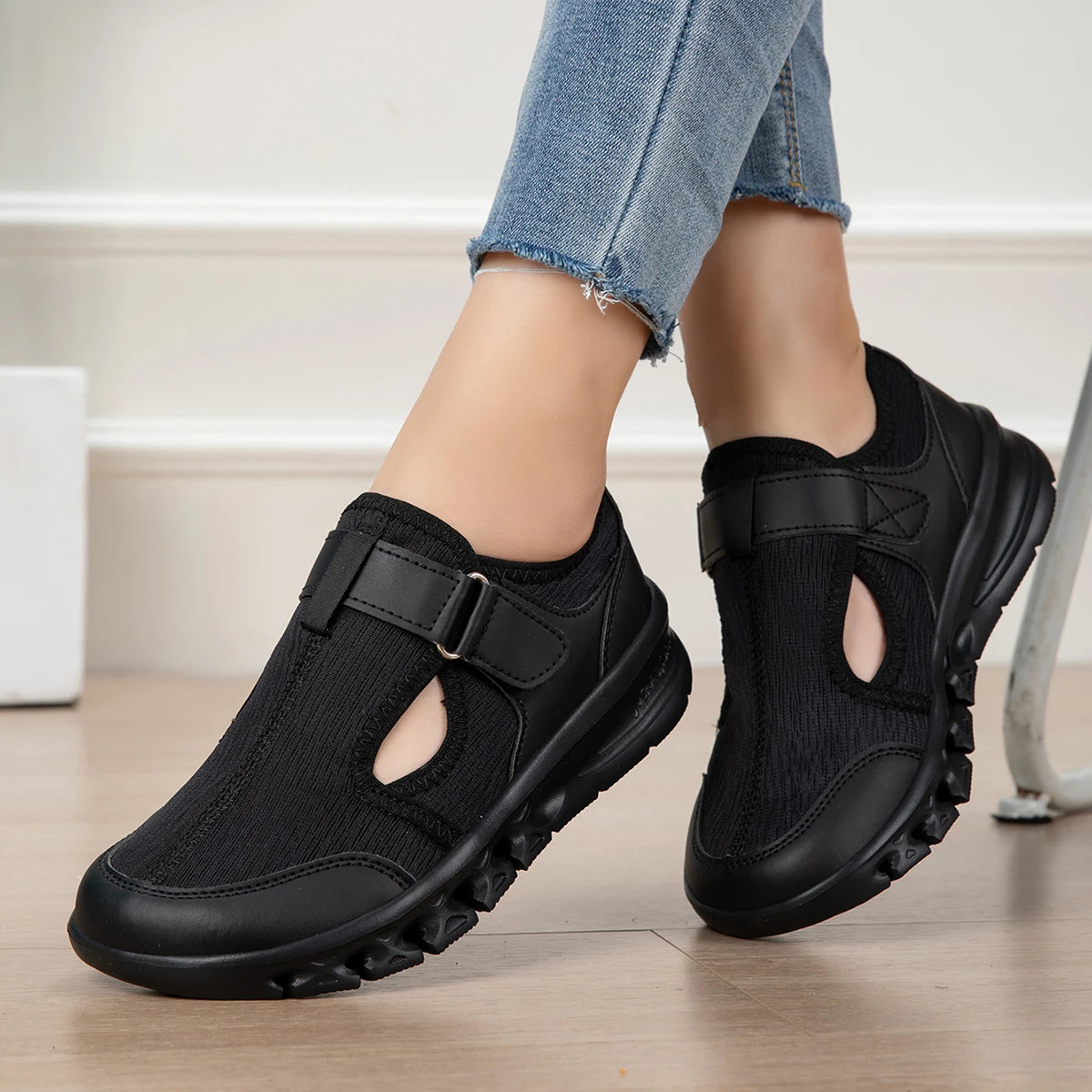 Women’s Wide Barefoot Sneakers - Breathable Minimalist Outdoor Walking Shoes, Sizes 36–43