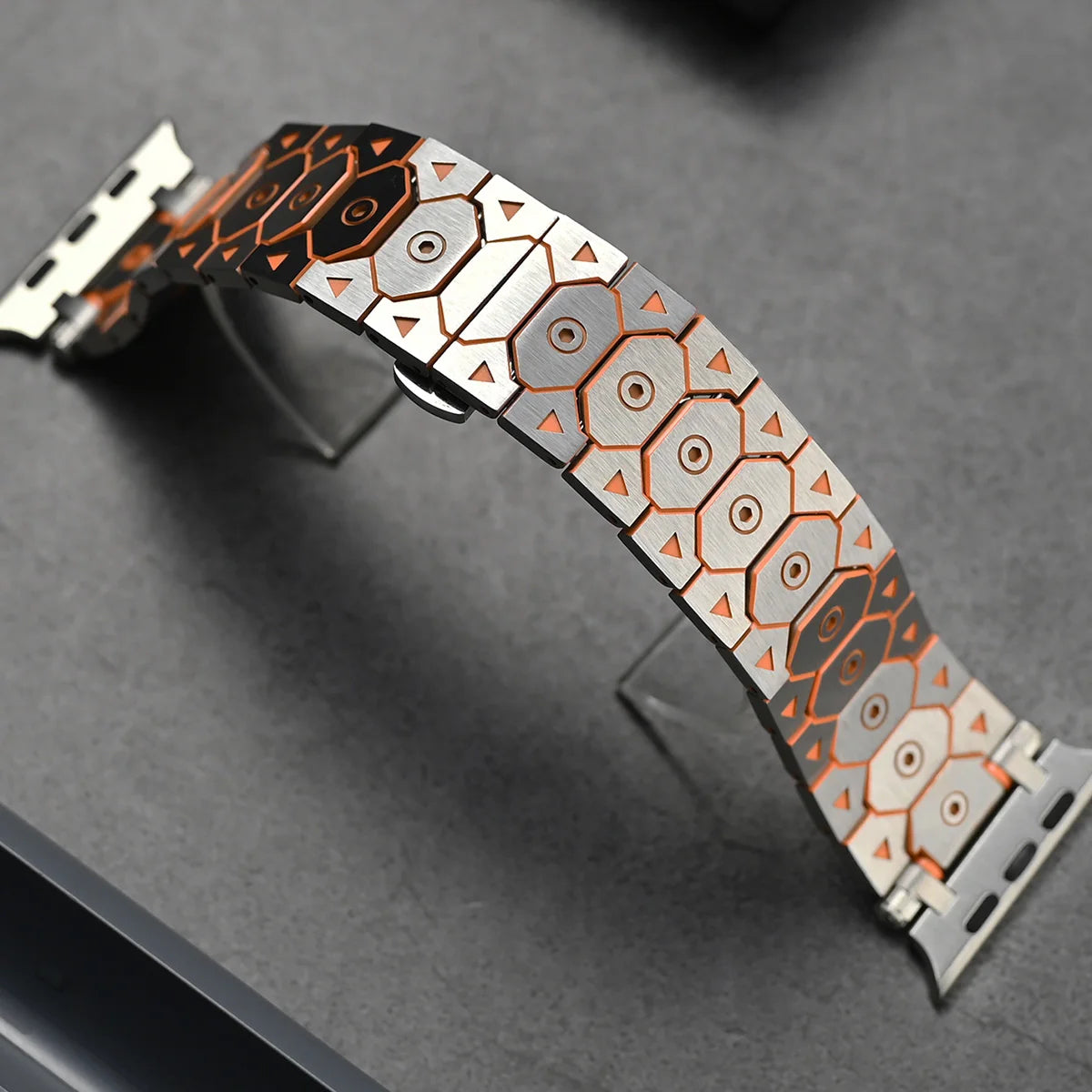 Luxury Titanium Metal Strap for Apple Watch — Stainless Steel Bracelet for Series 5-10 Ultra 2 (42mm-49mm)