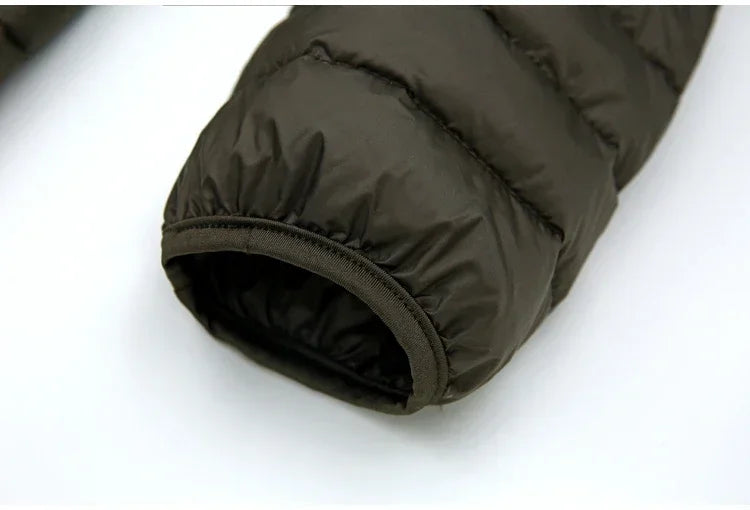 2024 Men’s Ultra-Light Down Jacket – 90% White Duck Down Hooded Thermal Feather Coat