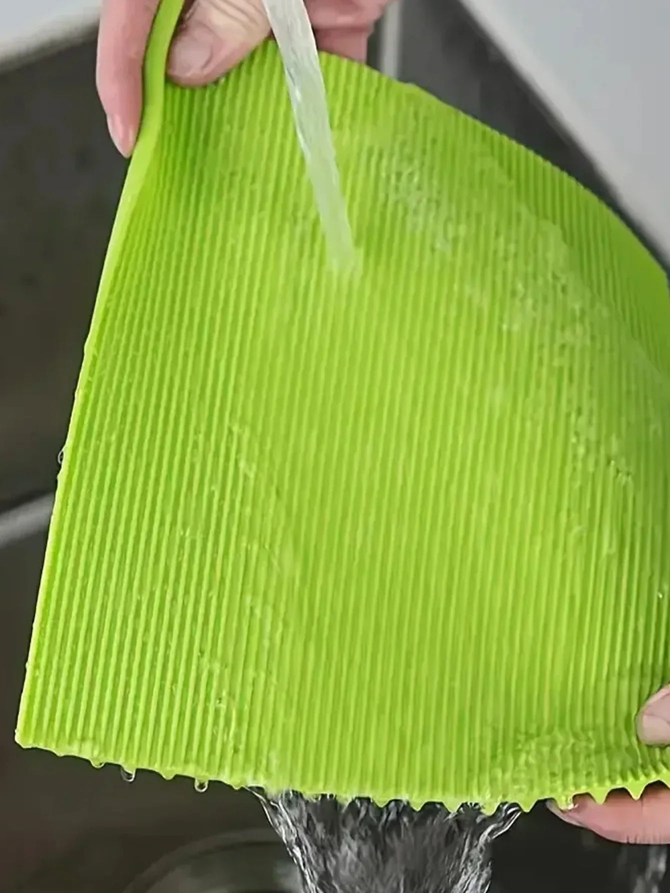 Sushi Making Roll Mat Tool – DIY Seaweed Rice & Vegetable Roller for Home & Restaurant Use