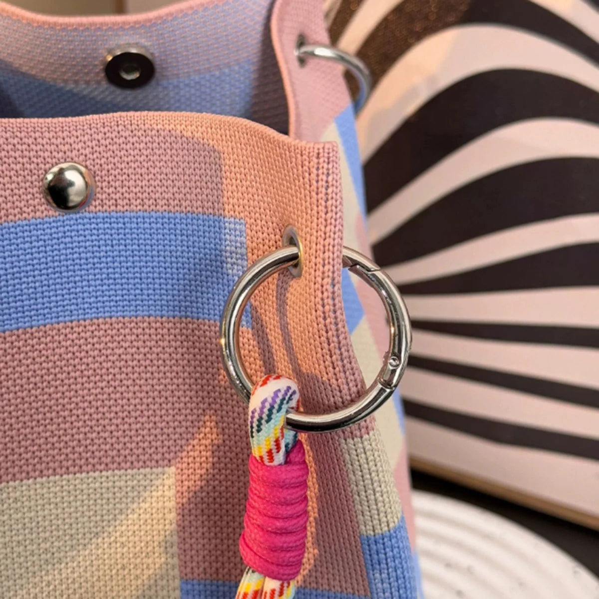 Multicolor Knitted Retro Bucket Handbag – Color-Block Casual Tote Bag, Lightweight & Versatile Everyday Carry Purse