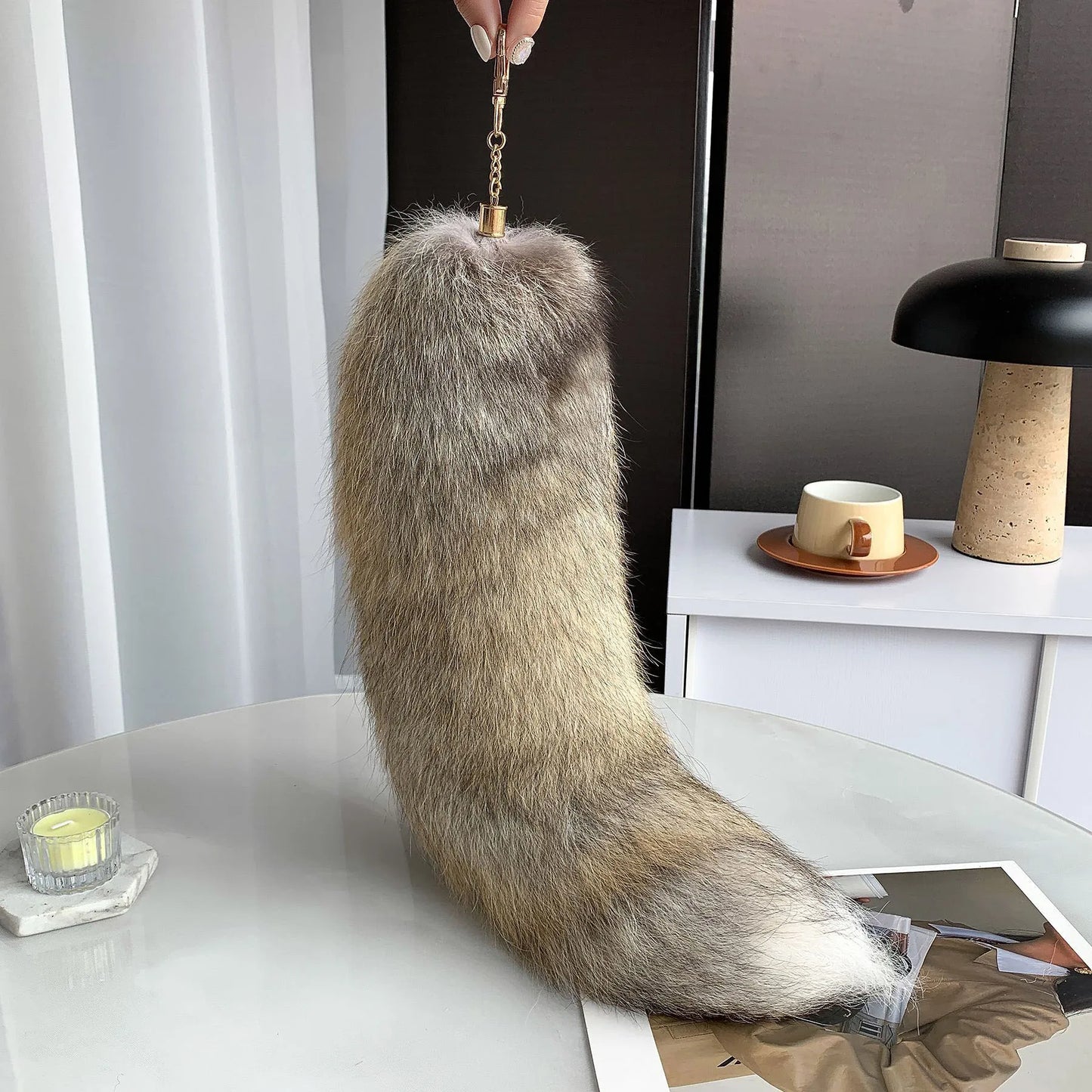 Natural Fox Fur Tail Keychain – 40cm Furry Racoon Bag Charm & Fluffy Keyring Accessory for Women