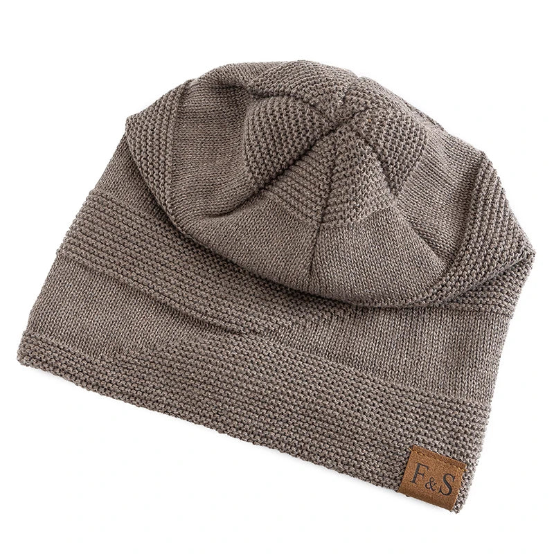 Unisex Slouchy Winter Beanie Hat - Fur-Lined Knitted Cap for Men and Women, Casual Winter Decor