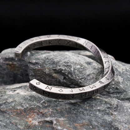 New Vintage 316L Stainless Steel Mobius Bangle - Fashion Nordic Vikings Letter Bracelet for Men, Party Jewelry Gifts