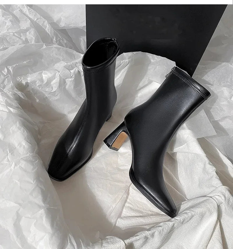 2024 New Vintage Brown Women's Ankle Boots – Fashionable Square Toe, Thick Heel Short Booties for Autumn & Winter