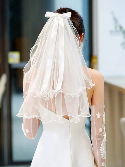 White Tulle Bow Veil Hairpin with Pearls – Elegant Bridal & Bachelorette Hair Clip for Weddings, Parties, and Gifts