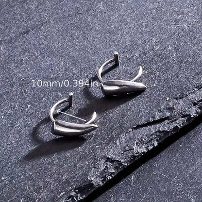 Stainless Steel Gothic Sharp Teeth Lip Clip | Punk Non-Piercing Halloween Jewelry for Women & Men