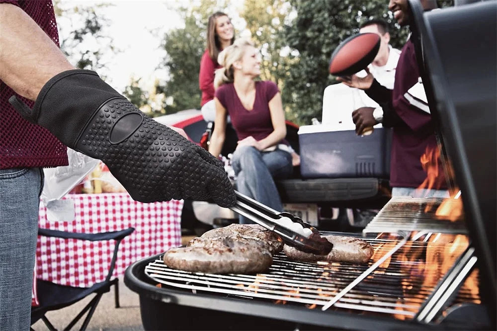 Heat-Resistant Silicone Gloves – Non-Slip Oven Mitts for Kitchen, BBQ, Baking & Cooking with Canvas Stitching
