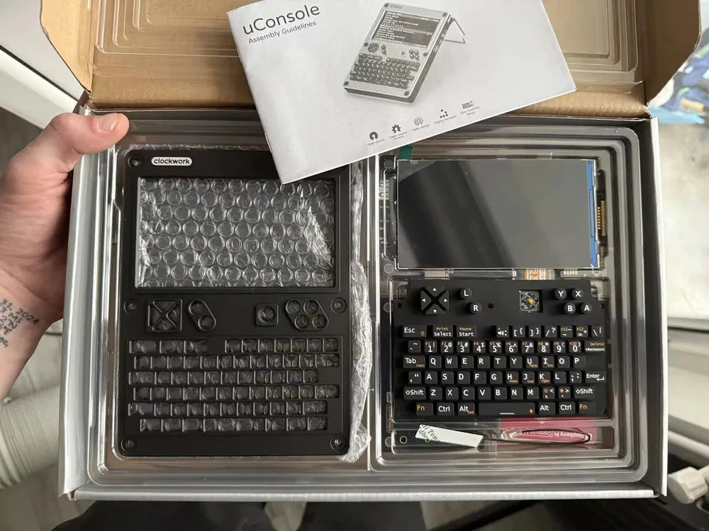 ClockworkPi uConsole V3.14 DevKit - Retro Open-Source Handheld Console with HDMI 2.0 Output, Unassembled