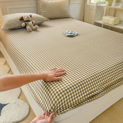 Plaid Fitted Sheet - Soft Skin-Friendly Elastic Bed Cover for Kids & Home