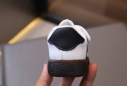 Toddler & Kids White Sneakers — Fashionable Non-Slip Walking Shoes for Boys & Girls, Breathable Outdoor Sport Casual Shoes