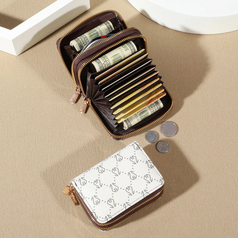 Chic Vintage Women's Zippered Card Holder Wallet - Secure Multi-Card Slots, Fashionable Faux Leather with Coin Purse