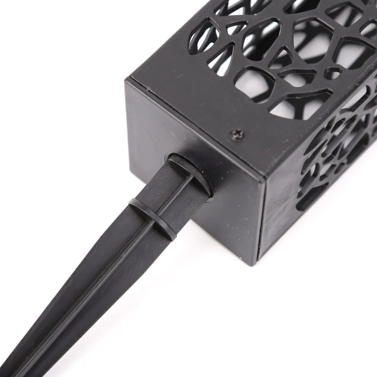 Plastic Grave Vase with Stake – Fluted Flower Holder for Cemetery, Drainage Hole for Gravestone Decoration