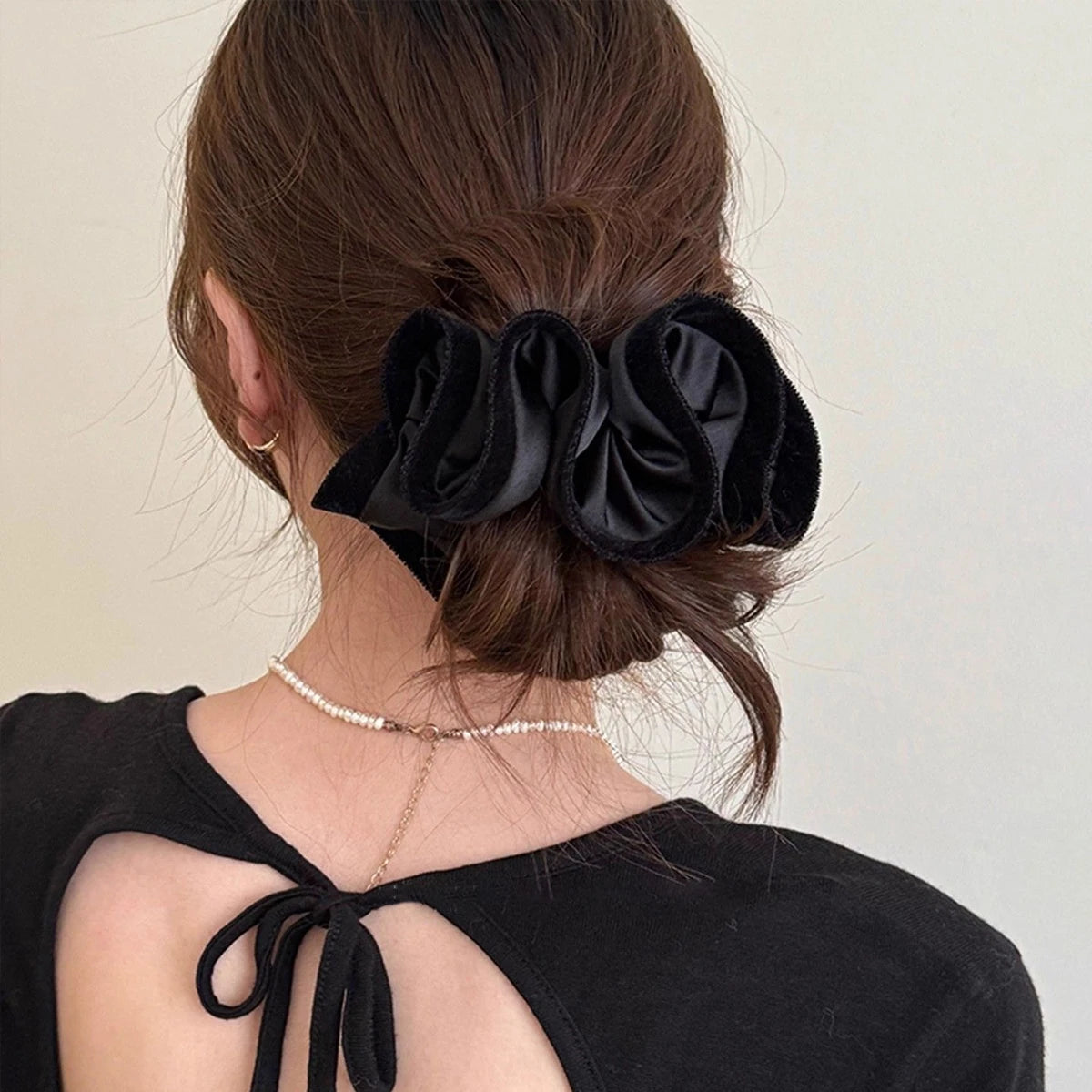 Velvet-Edged Satin Bloom Scrunchie - Elegant Hair Tie for Everyday Style
