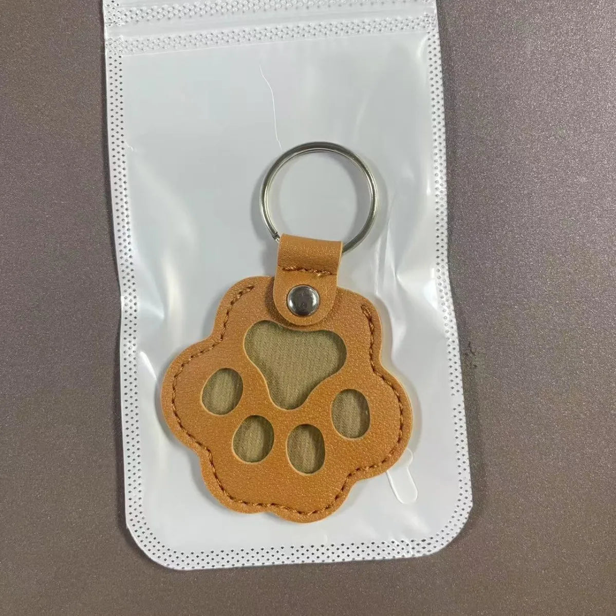 Dog & Cat Hair Storage Keychain – Cute Pet Keepsake Bag Pendant Car Keychain Gift