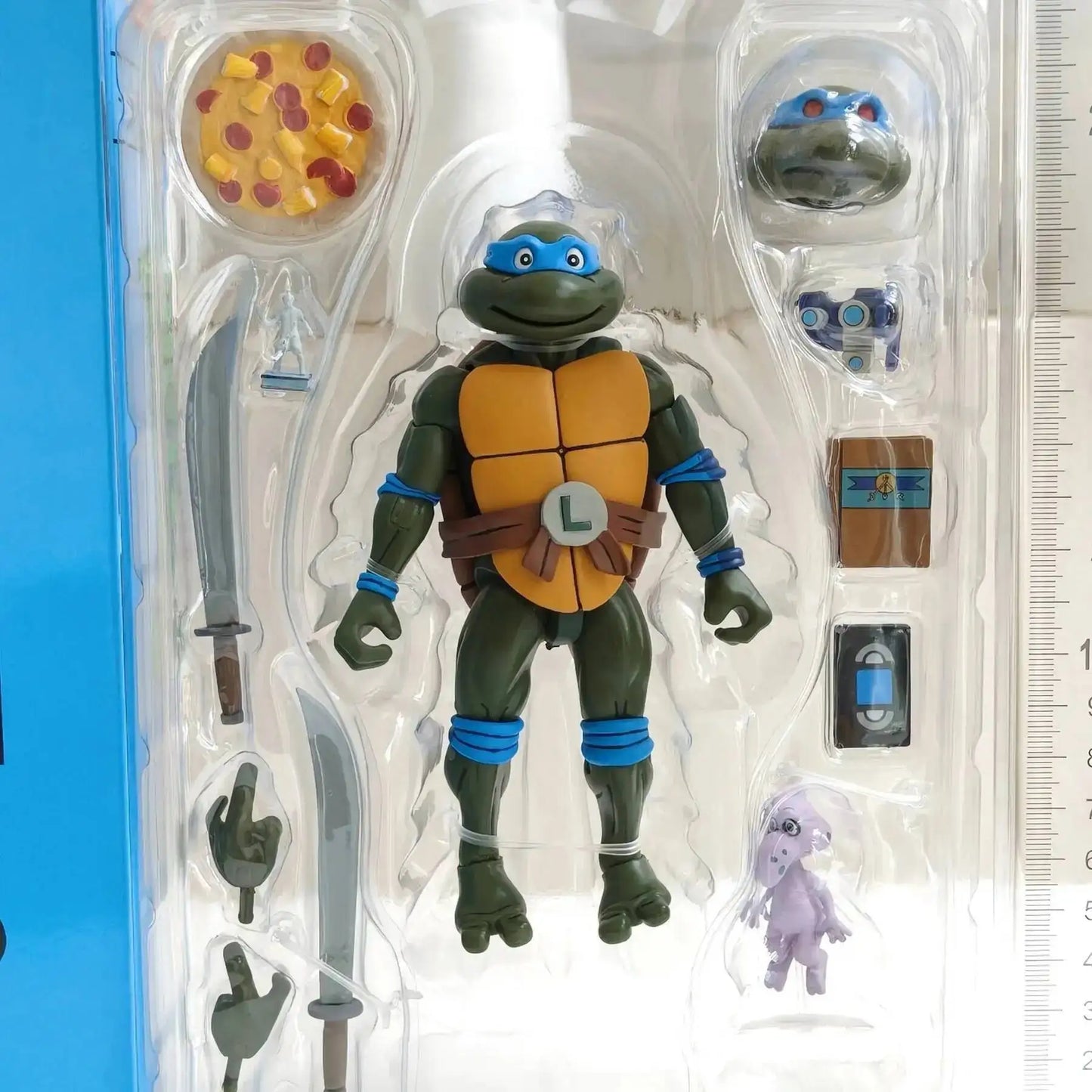 Four New NECA Anime Action Figures – Leonardo Teenage Mutant Ninja Turtles Pizza Club Model Figurines for Toys & Shelf Display