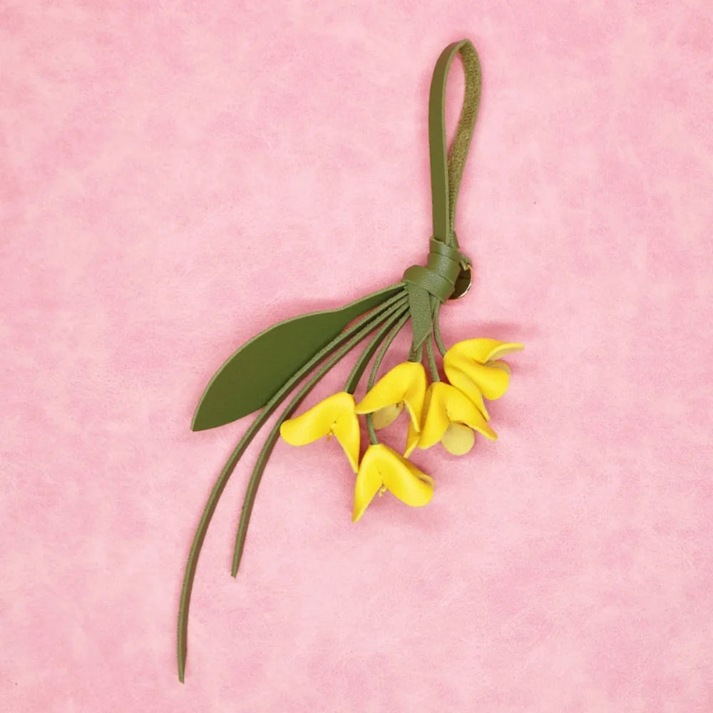 Flower PU Leather Keychain Pendant – Cute Cartoon Car Keyring & Fashion Bag Charm Ornament