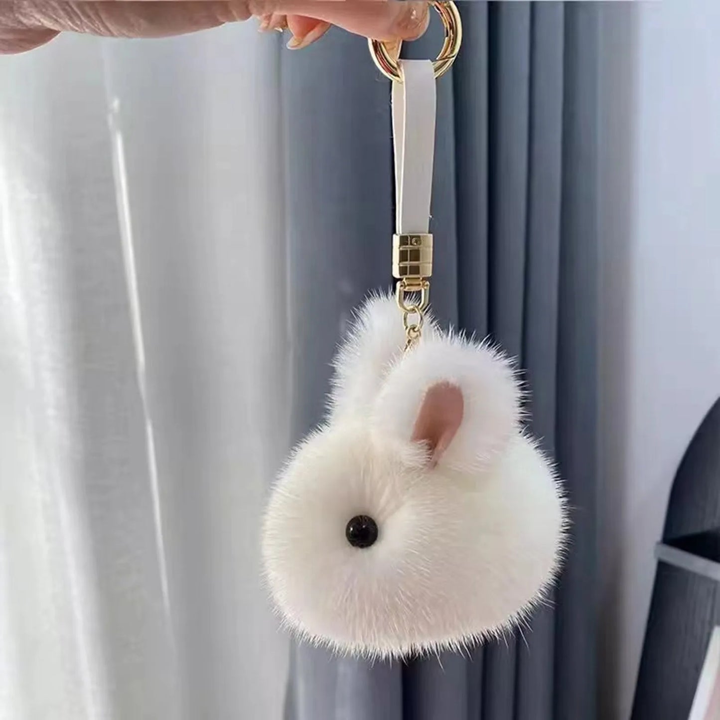 Fluffy Pompon Rabbit Keychain Rings – Cute Bunny Charm Bag & Car Key Pendant, White & Grey