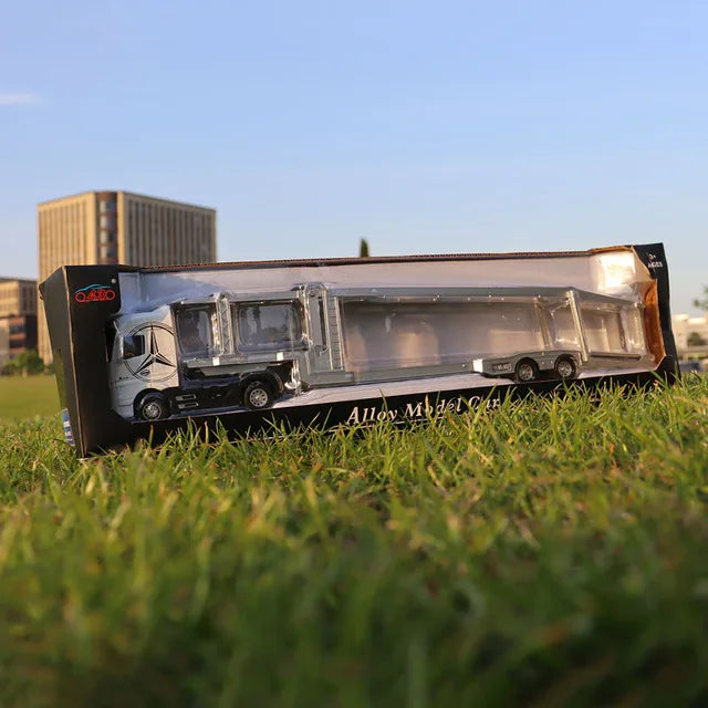 1:50 Large Diecast Alloy Truck Model – Pull-Back Sound & Light Container Transport Vehicle Toy for Boys’ Gifts