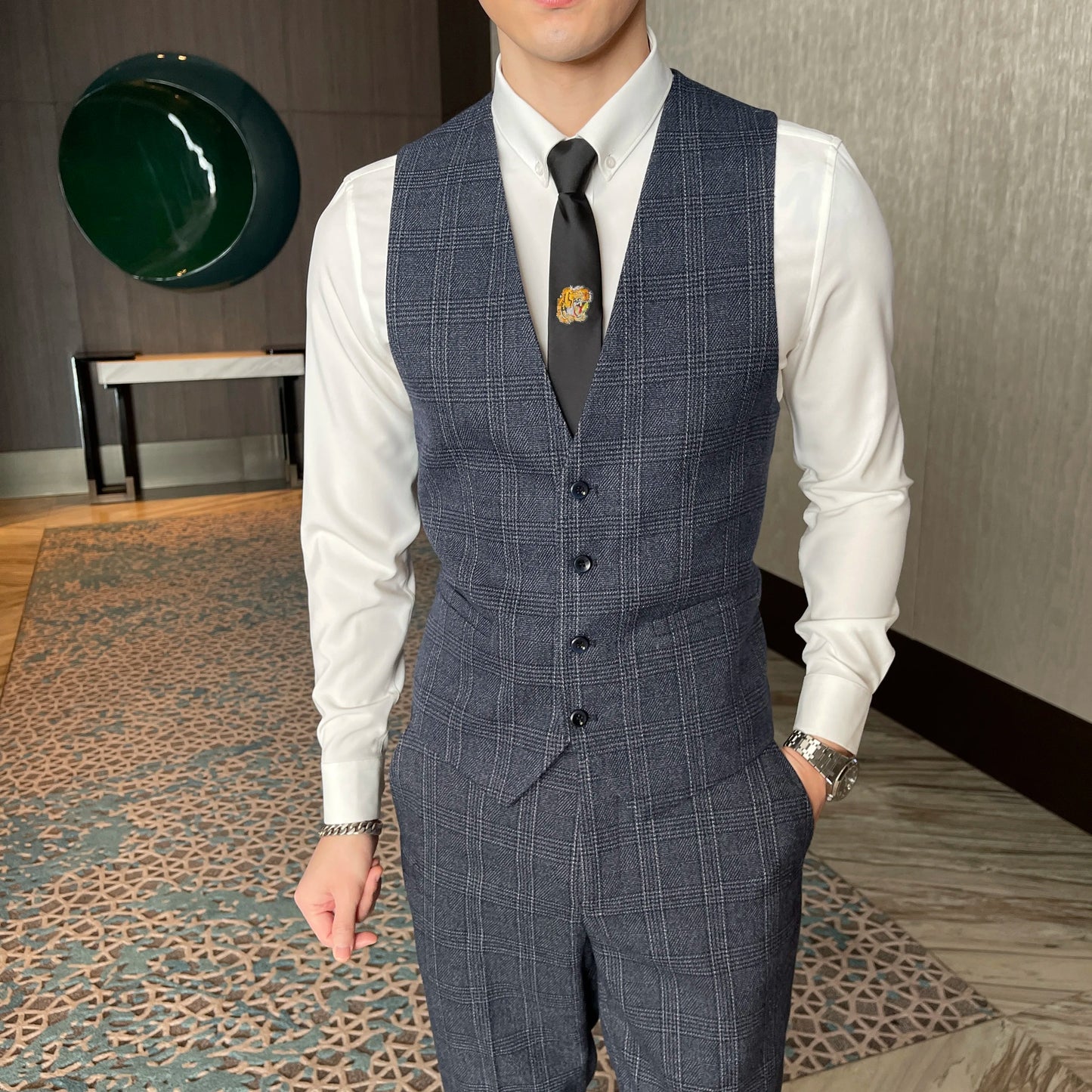 Men’s British Korean Plaid Three-Piece Suit – Stylish Business Casual Set with Blazer, Vest & Trousers