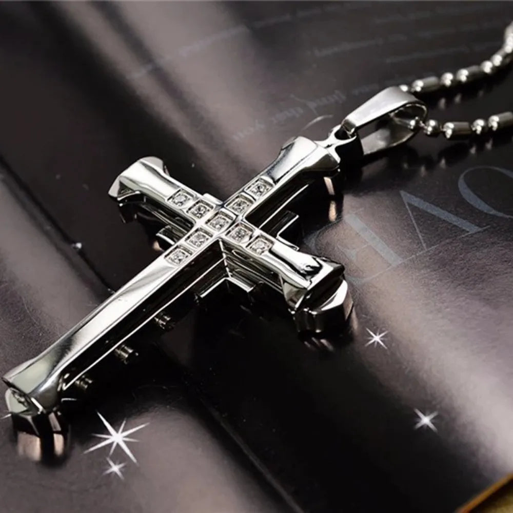 2024 Men’s Crystal Jesus Cross Pendant Necklace – Stainless Steel Zirconia Cross Jewelry in Gold, Black & Blue Color Options