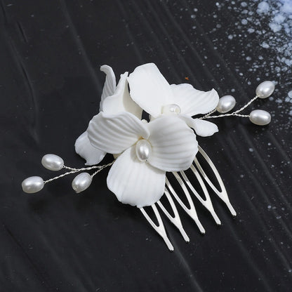 Mini White Ceramic Flower Hair Combs – Simple Pearl Side Clips, Elegant Wedding Hairpins, Bride Headdress for Women