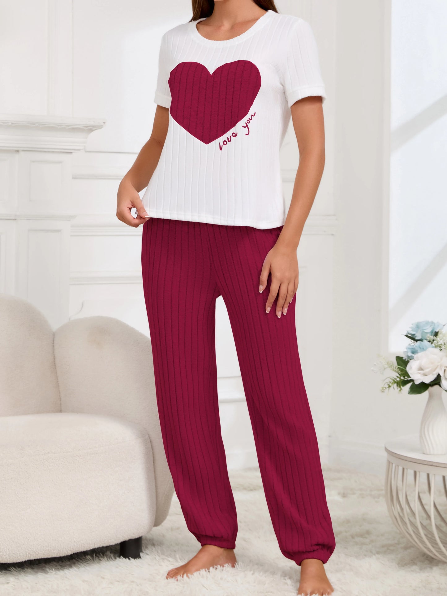 Women’s Heart Print Pajama Set – Short Sleeve Top & Pants Two-Piece Loungewear
