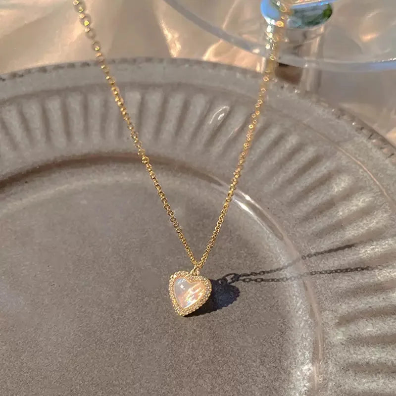 Shiny Butterfly Necklace for Women – Double Layer Clavicle Chain Pendant, Fashion Jewelry Gift