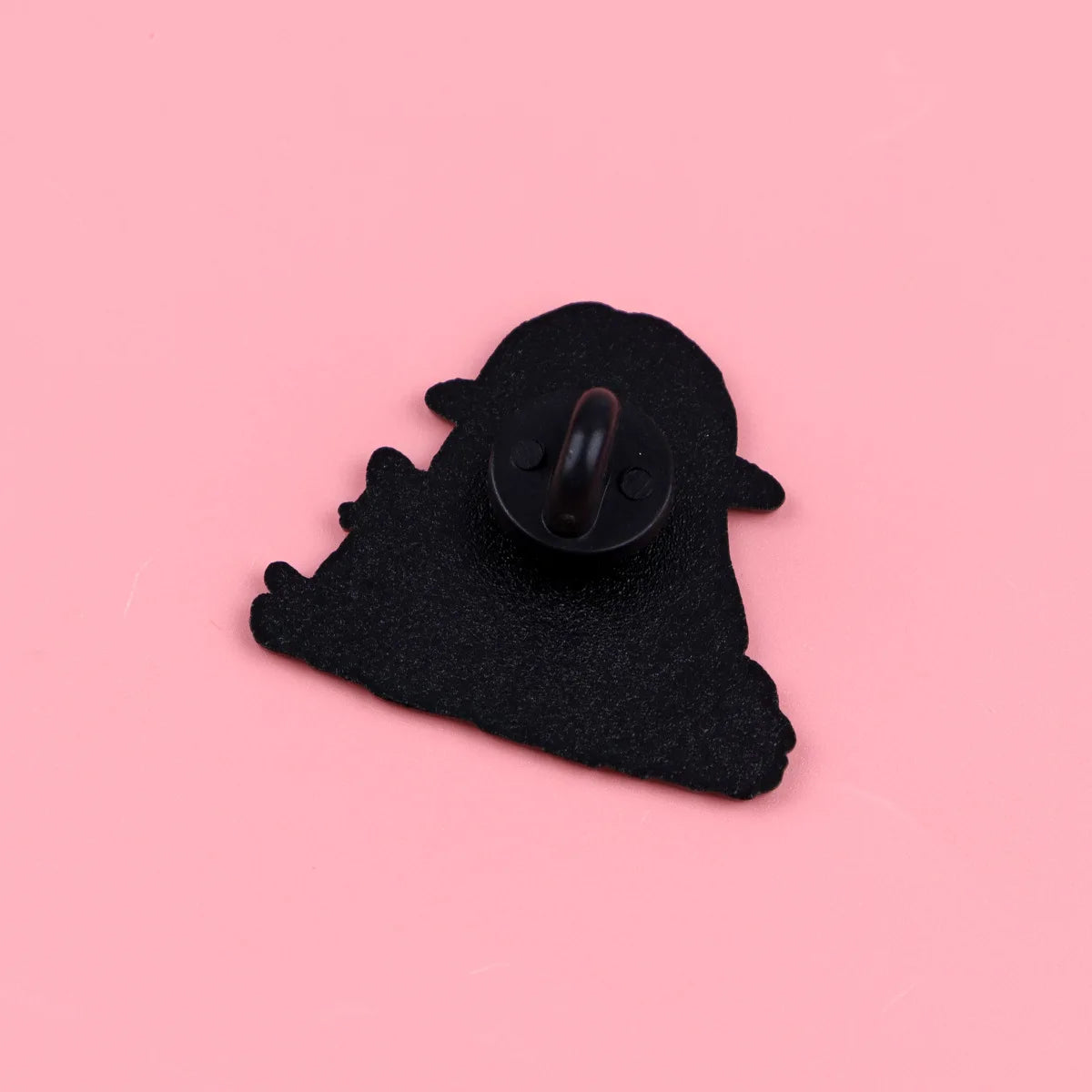 Frieren Anime Girl Enamel Pin - Manga Lapel Badge for Backpacks, Hats & Cosplay Accessories