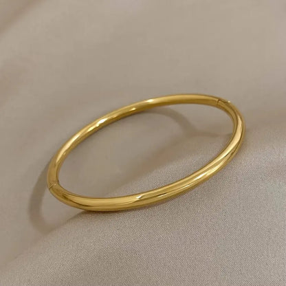 Titanium Steel Stainless Steel Zircon Inlaid Gold Plated Bracelet – Classic & Simple Style for Women's Daily Wear