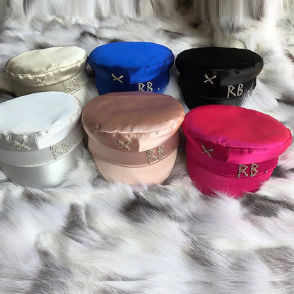 Designer Women’s Winter Newsboy Cap – Diamond Letter Baker Boy Hat with Visor, Stylish Warm Fashion Hat