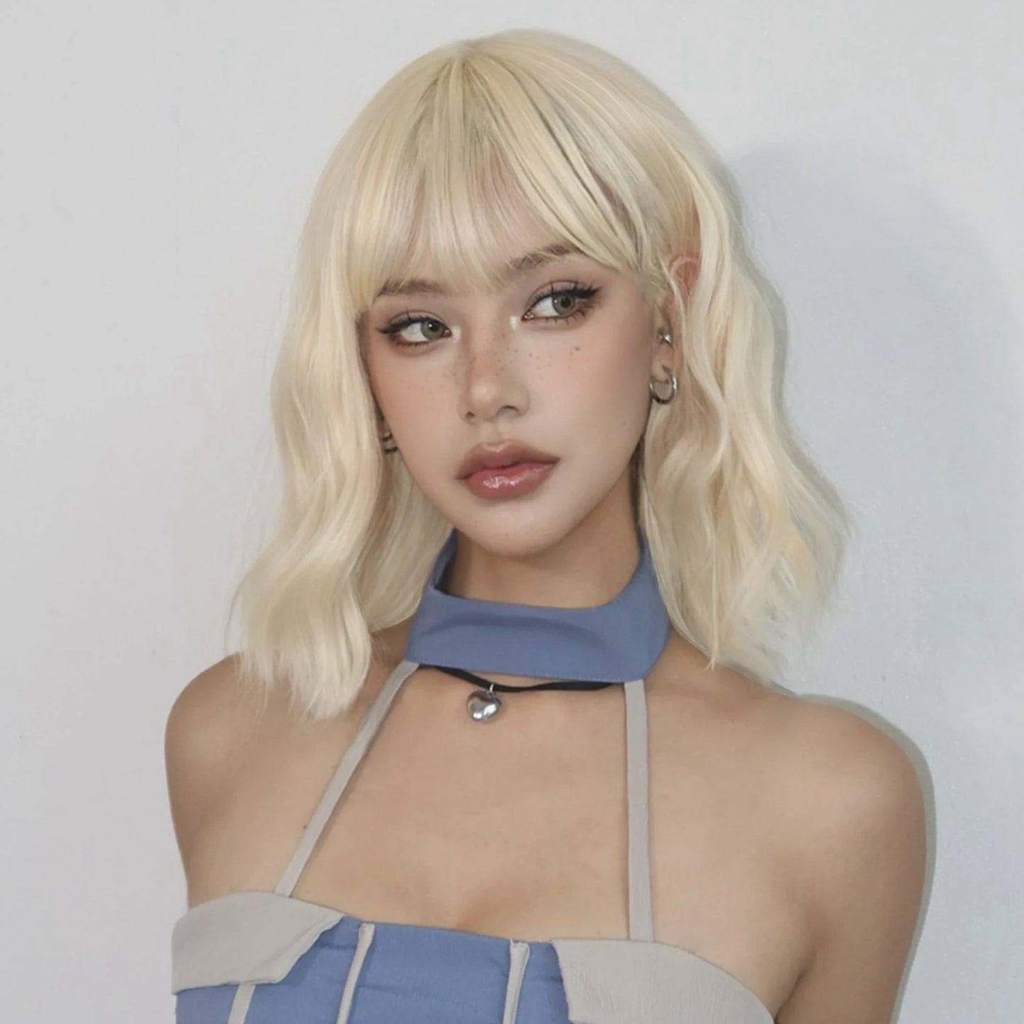 Blonde Short Curly Bob Synthetic Wig with Bangs – Platinum Golden Lolita Cosplay Wig for Women, Heat-Resistant for Daily & Party Use