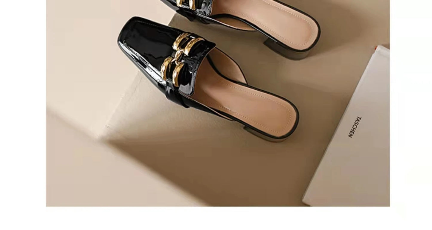 Fashion Women’s Half Slippers — Outdoor Med-Heeled Slides with Toe Chain Decoration, Luxury Square Heel Sandals 2023