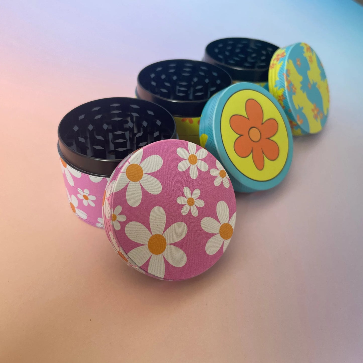 2" Orange Daisy Flower Metal Herb Grinder – Portable Spice & Herb Crusher