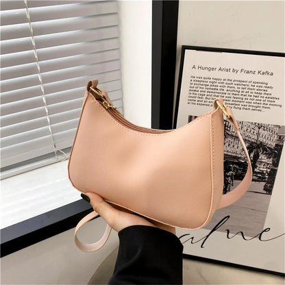Fashionable Women's Underarm Bag – Stylish and Trendy Handbag