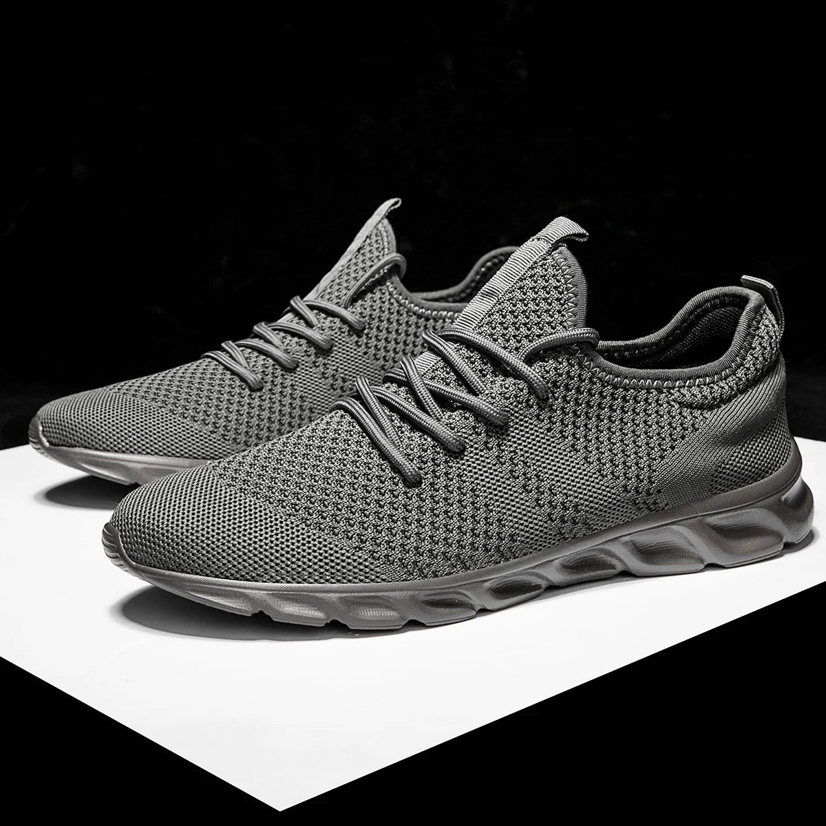 Men's Light Running Shoes – Comfortable, Breathable, Anti-Skid & Wear-Resistant Sneakers for Jogging & Sports