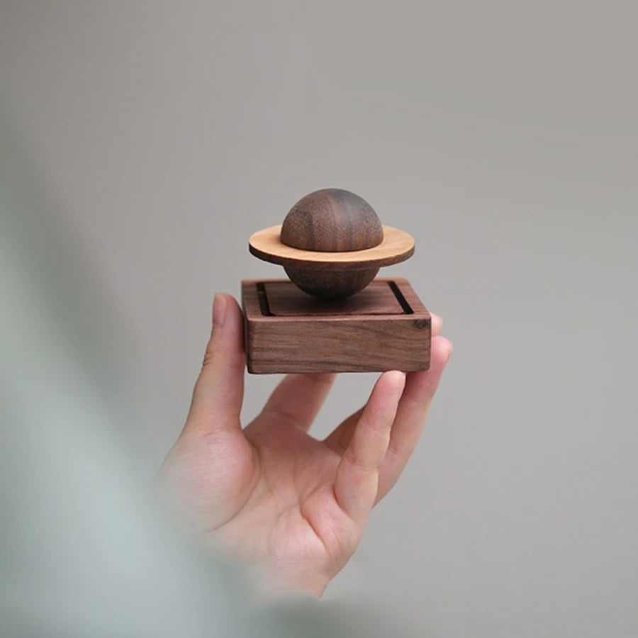 Jupiter-Shaped Wood Diffuser — No Essential Oil Fresh Air Home Decor & Gift for Dorm Room