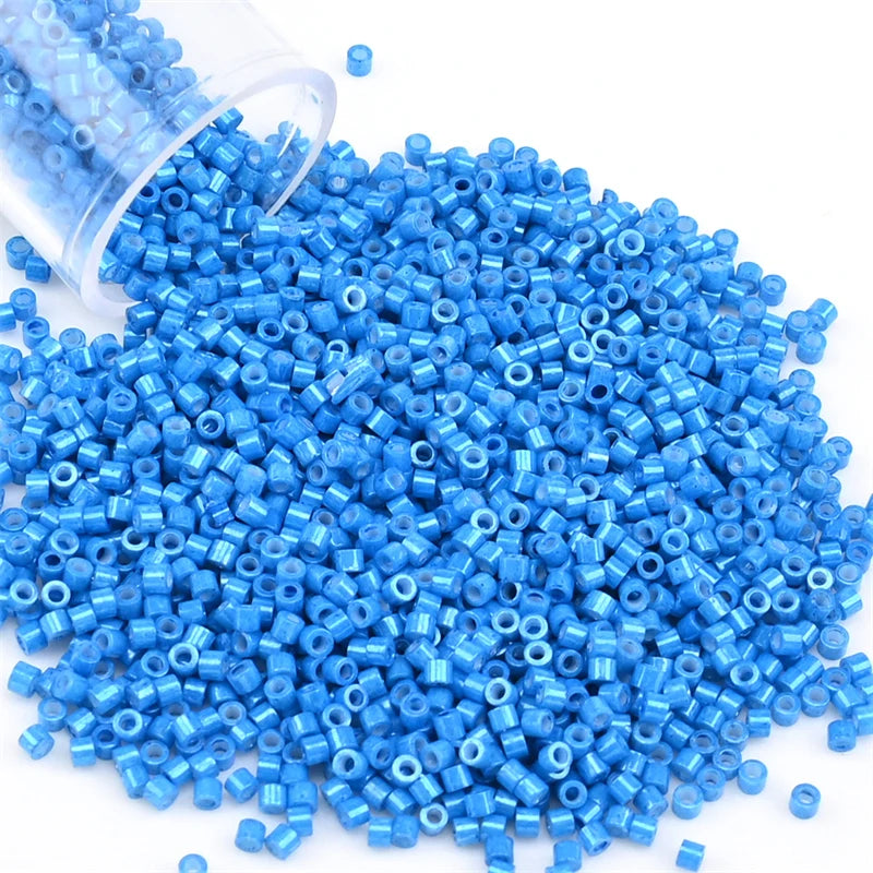 11/0 Mini Glass Beads – 2000PCS Small Cylindrical Beads for DIY Jewelry Making, Necklaces & Bracelets, 10g/Pack