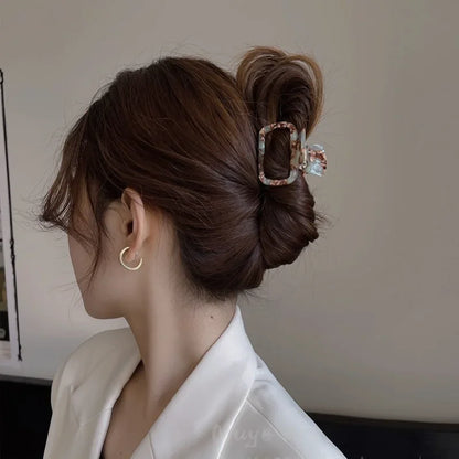 Retro Acetate Grab Clip: Elegant Korean Ponytail Braid Accessory - Hollowed-Out Design for Girls' Hairstyles & Jewelry Gifts