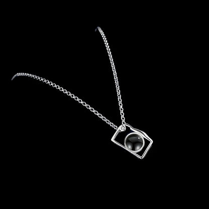 Custom Projection Photo Necklace — Camera-Shaped Personalized Photo Pendant Jewelry 2025
