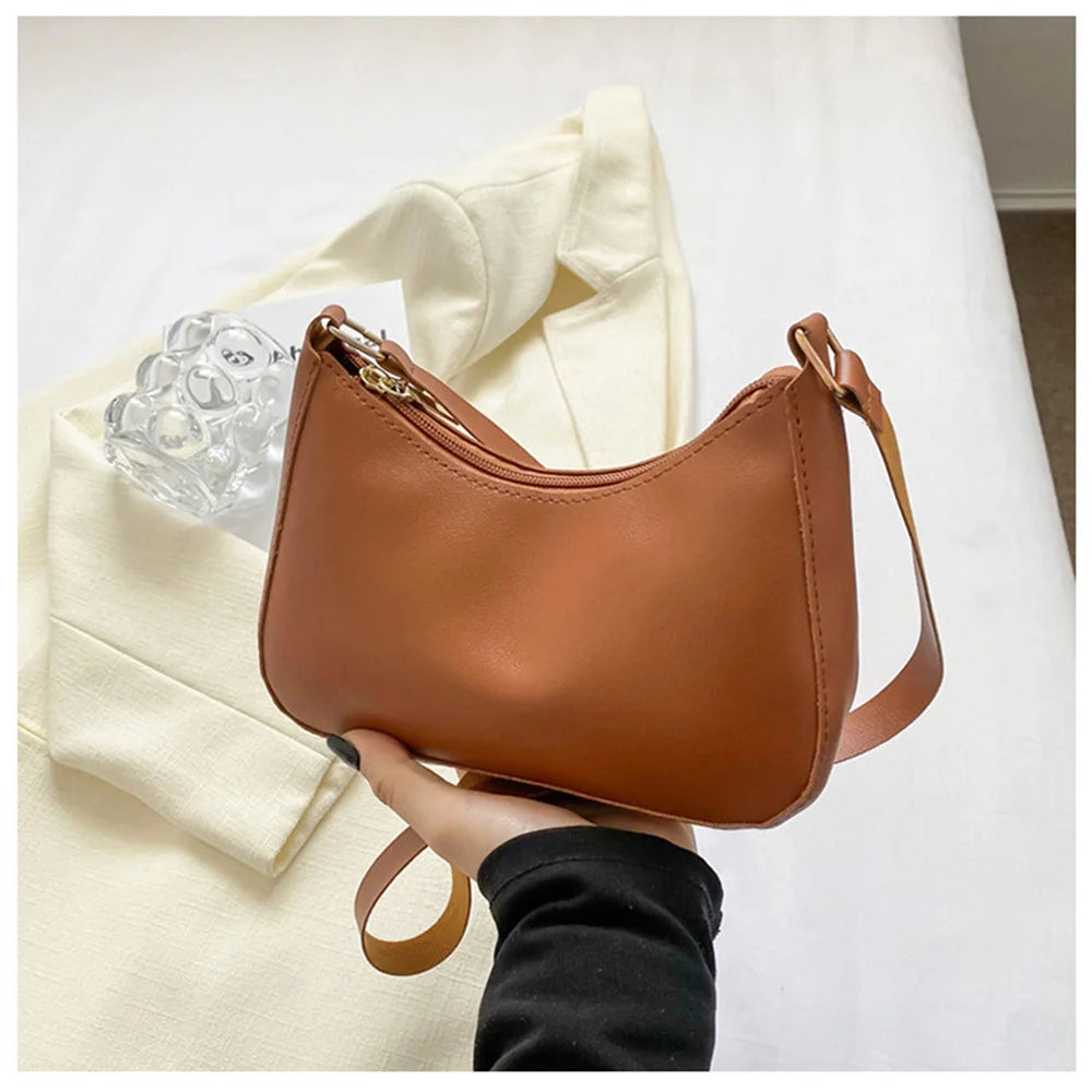 Fashionable Women's Underarm Bag – Stylish and Trendy Handbag